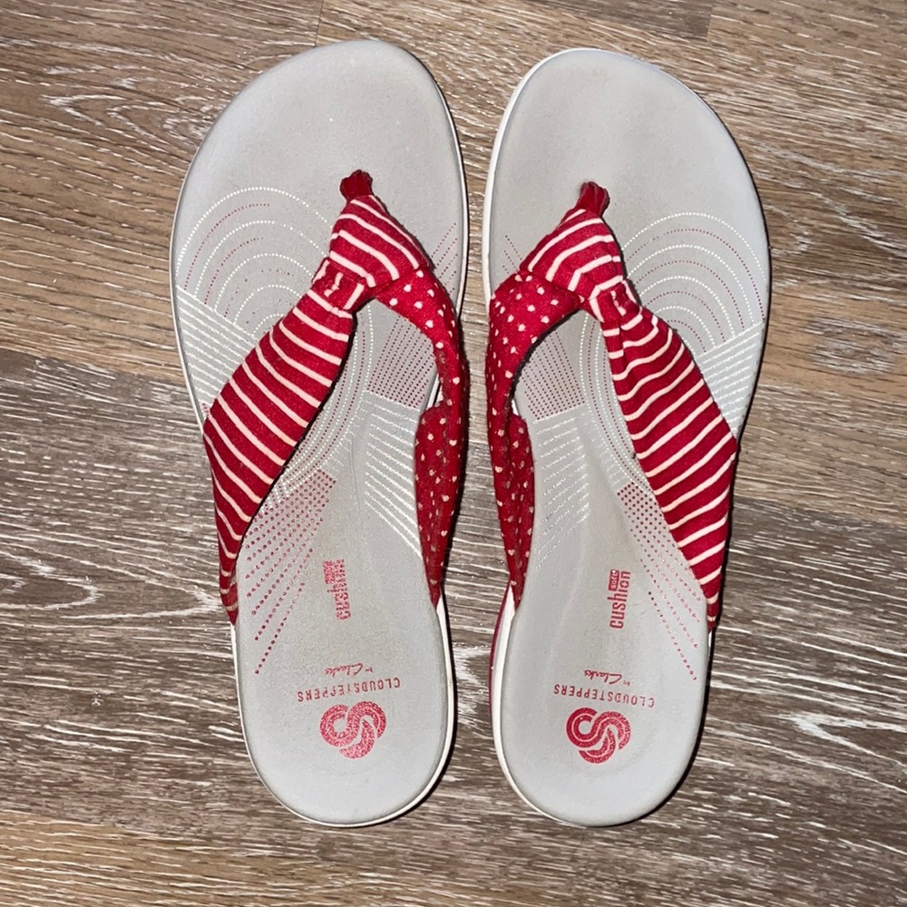 Clarks Cloudsteppers Sandals size 7.